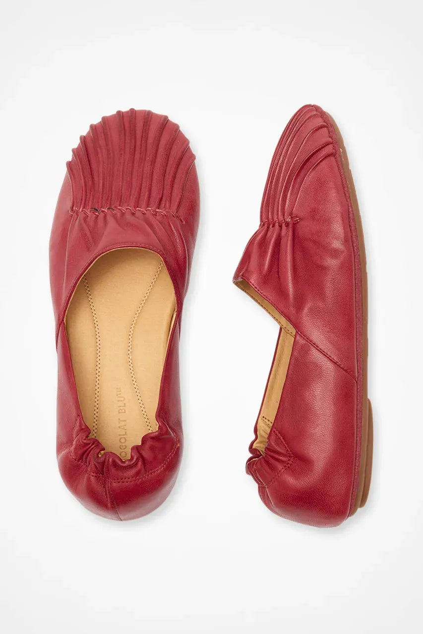 Pintuck Leather Flats by Chocolat BluTM