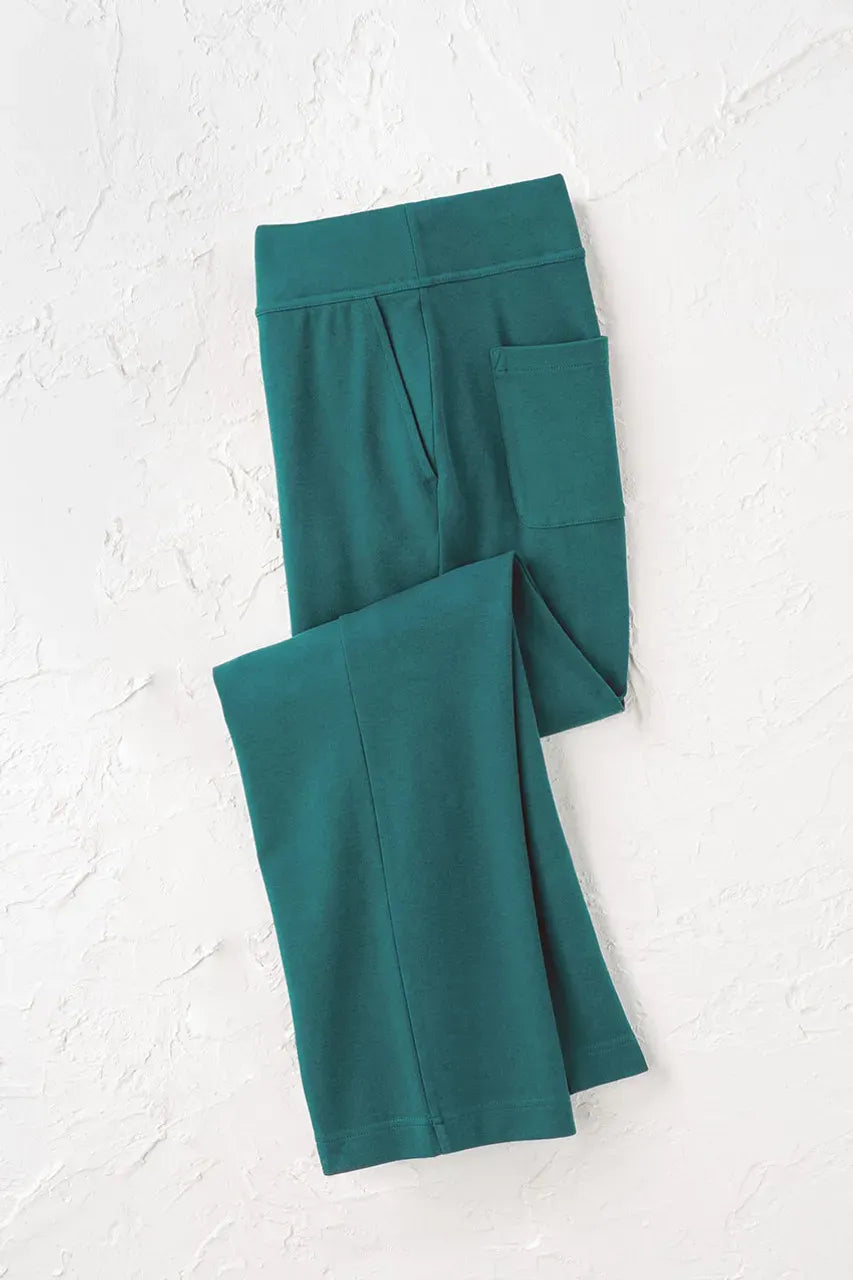Endless Comfort Straight Leg Pants with Pockets
