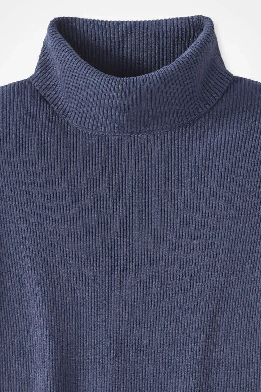 Elbow-Sleeve Ribbed Turtleneck