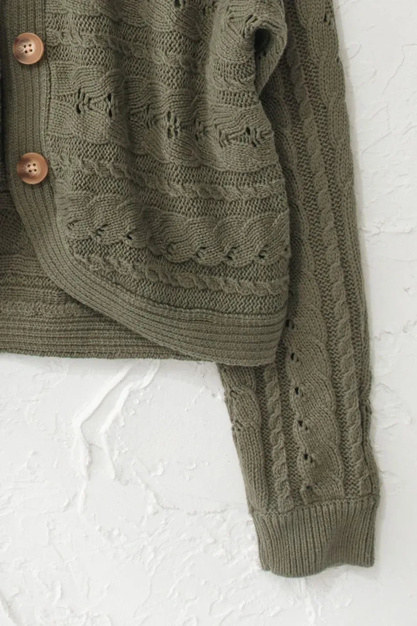 Cable Twist Shrug