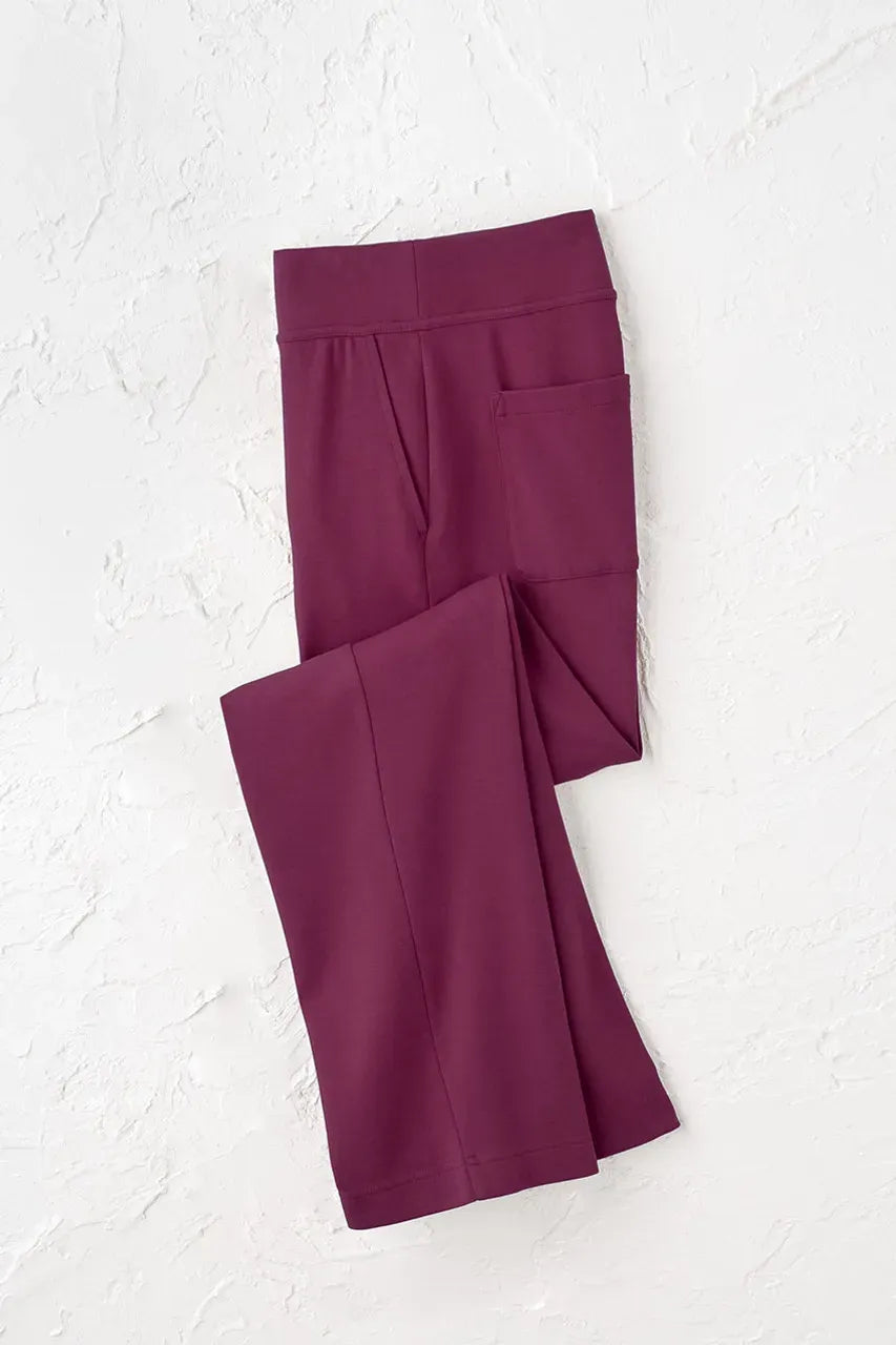 Endless Comfort Straight Leg Pants with Pockets