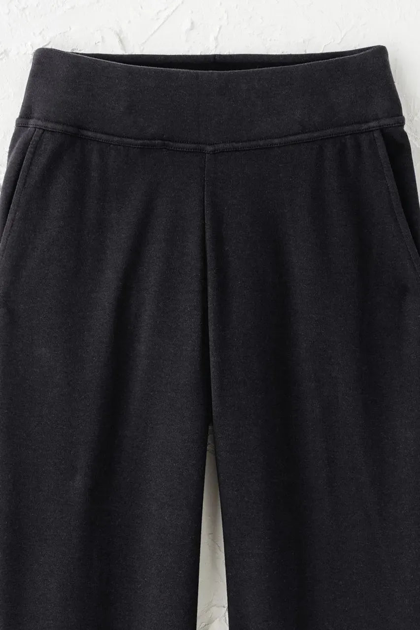 Endless Comfort Straight Leg Pants with Pockets