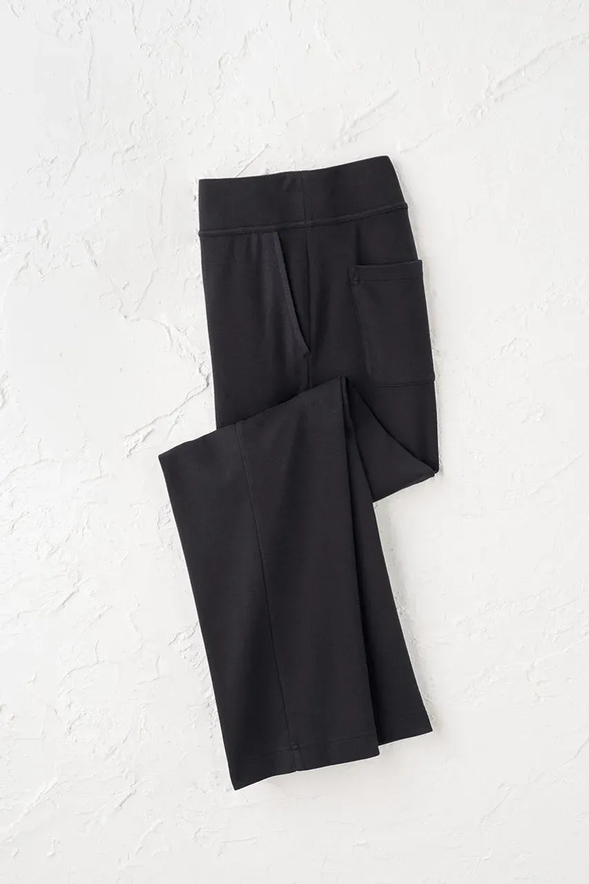 Endless Comfort Straight Leg Pants with Pockets