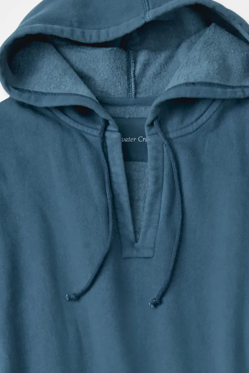 Colorwash hooded lounger