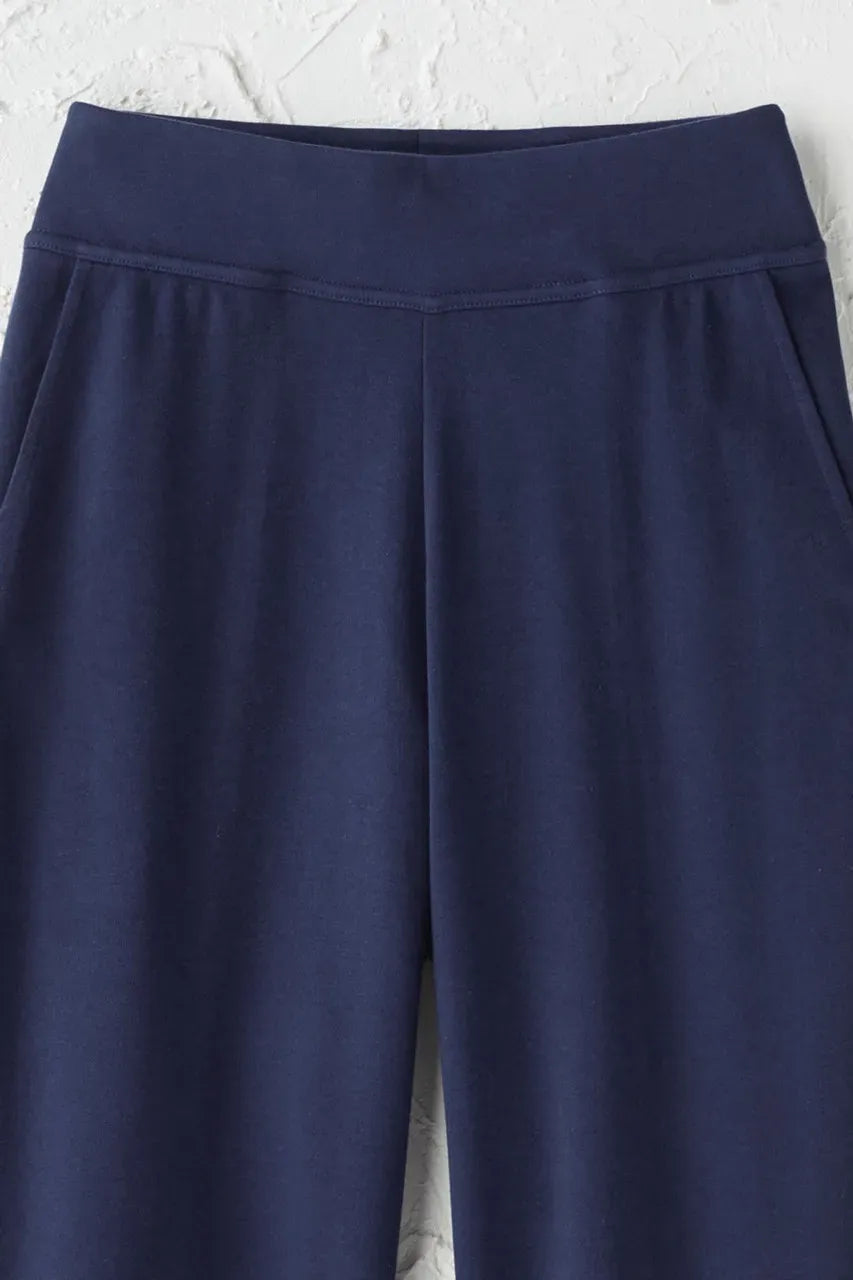 Endless Comfort Straight Leg Pants with Pockets